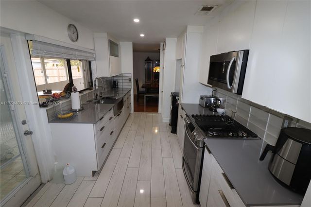 5250 SW 133rd Ave, Miami, FL 33175