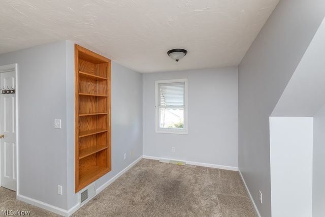 8324 Chesterfield Avenue, Parma, OH 44129