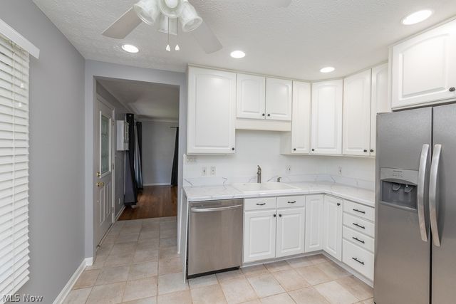 8324 Chesterfield Avenue, Parma, OH 44129