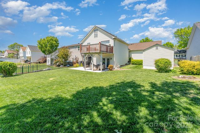 1076 Braxton Drive, Concord, NC 28025