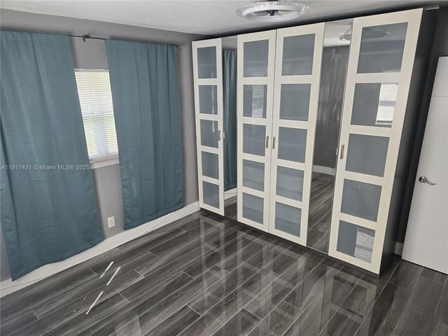 2190 NE 1st Ln, Boynton Beach, FL 33435