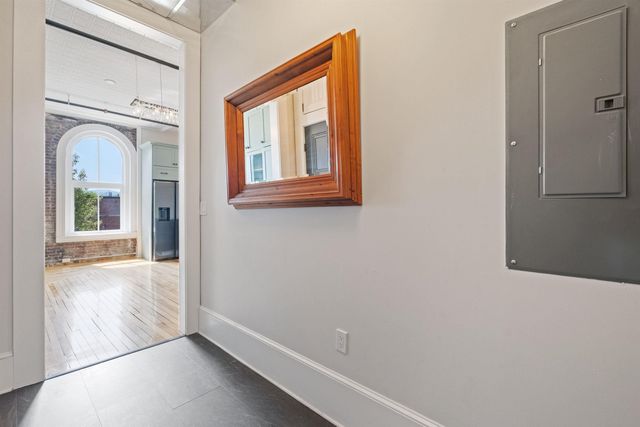 400 Central St Apt 6, Franklin, NH 03235
