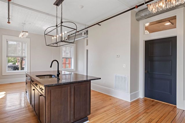 400 Central St Apt 6, Franklin, NH 03235