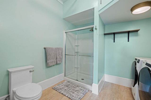 400 Central St Apt 6, Franklin, NH 03235