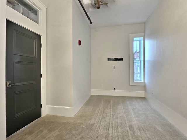 400 Central St Apt 6, Franklin, NH 03235