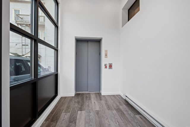 400 Central St Apt 6, Franklin, NH 03235
