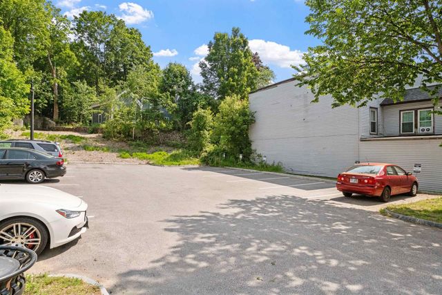 400 Central St Apt 6, Franklin, NH 03235