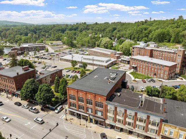 400 Central St Apt 6, Franklin, NH 03235