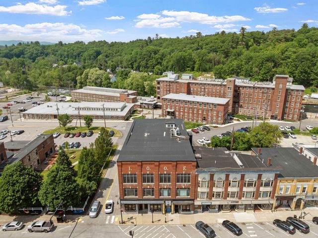 400 Central St Apt 6, Franklin, NH 03235