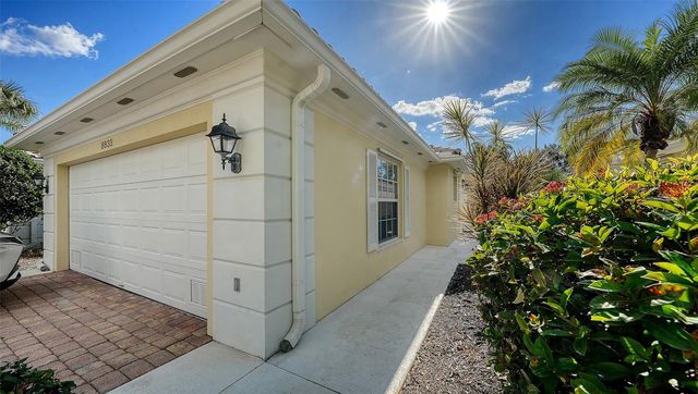 8833 ETERA DRIVE, Sarasota, FL 34238
