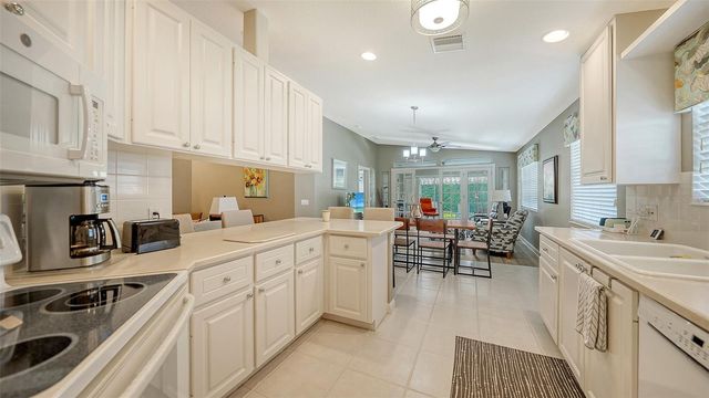 8833 ETERA DRIVE, Sarasota, FL 34238