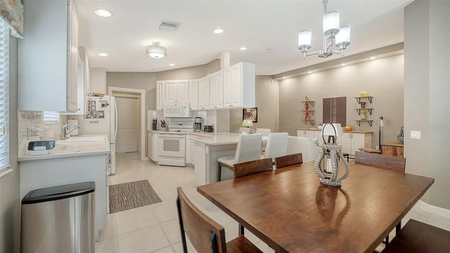 8833 ETERA DRIVE, Sarasota, FL 34238