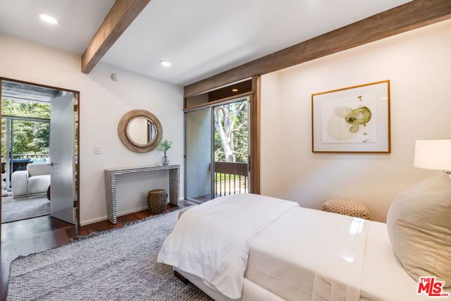 681 Brooktree Road, Santa Monica, CA 90402