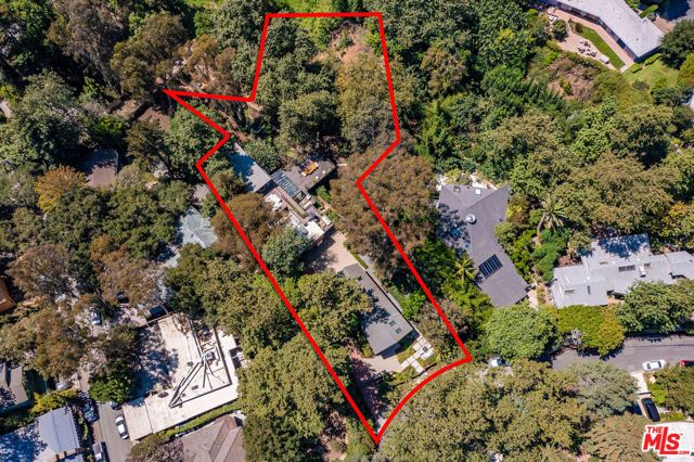 681 Brooktree Road, Santa Monica, CA 90402