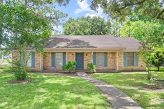 2001 Lamar Drive, Richmond, TX 77469