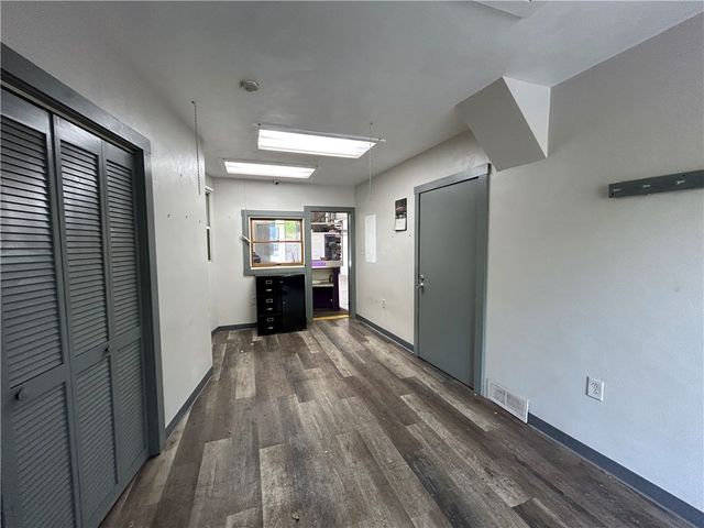 951 W Pittsburgh Street, Hempfield Twp, PA 15601