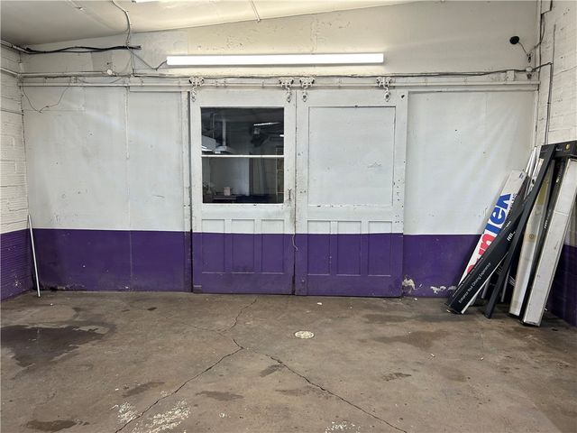 951 W Pittsburgh Street, Hempfield Twp, PA 15601