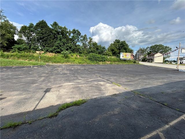 951 W Pittsburgh Street, Hempfield Twp, PA 15601