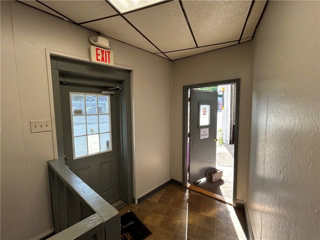 951 W Pittsburgh Street, Hempfield Twp, PA 15601