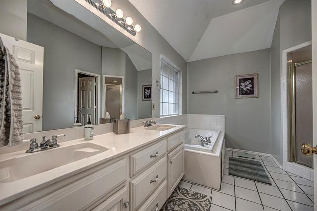 1913 Kyle Drive, Guthrie, OK 73044