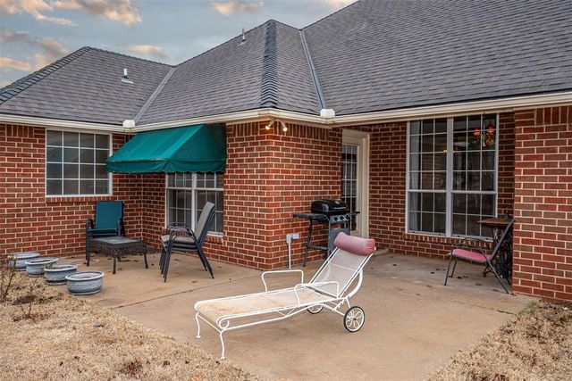 1913 Kyle Drive, Guthrie, OK 73044