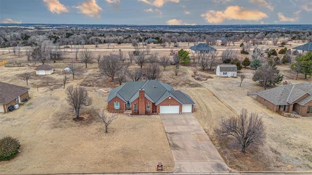 1913 Kyle Drive, Guthrie, OK 73044