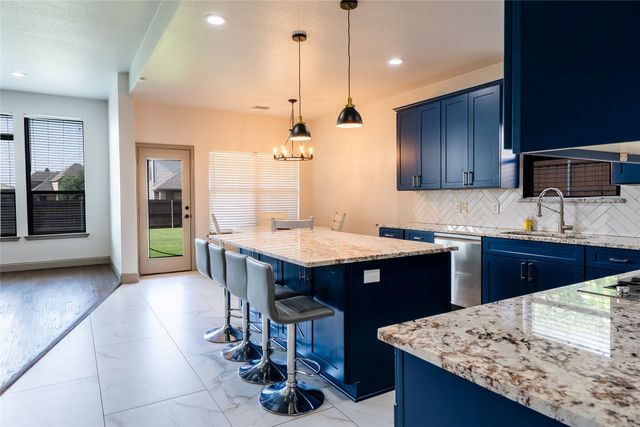 5730 Creek Crossing Lane, Sachse, TX 75048