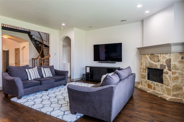 5730 Creek Crossing Lane, Sachse, TX 75048