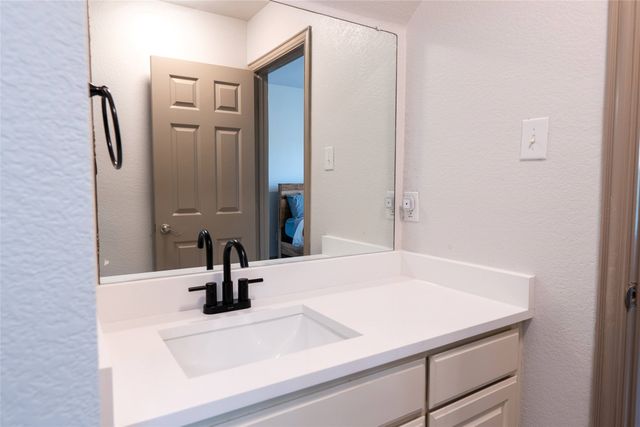 5730 Creek Crossing Lane, Sachse, TX 75048