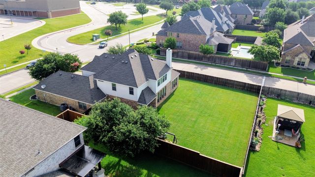 5730 Creek Crossing Lane, Sachse, TX 75048