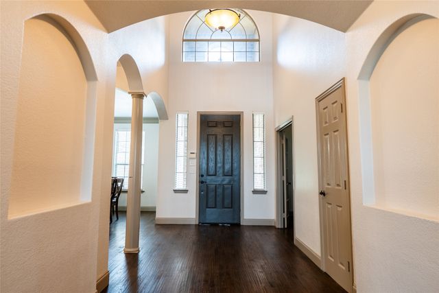 5730 Creek Crossing Lane, Sachse, TX 75048