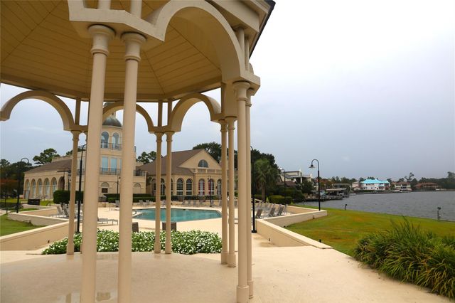 36 Winthrop Harbor S, Montgomery, TX 77356