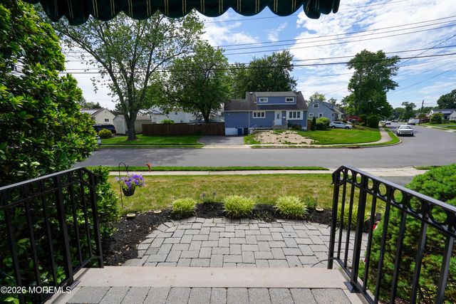 7 Winthrop Place, Hazlet, NJ 07730