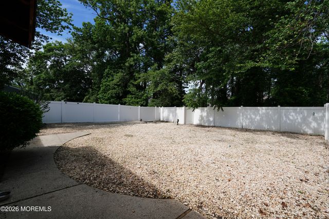 7 Winthrop Place, Hazlet, NJ 07730