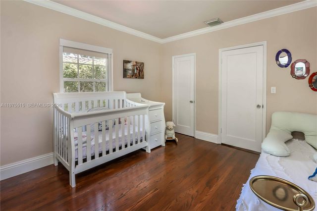 1260 La Mancha Ave, Coral Gables, FL 33134