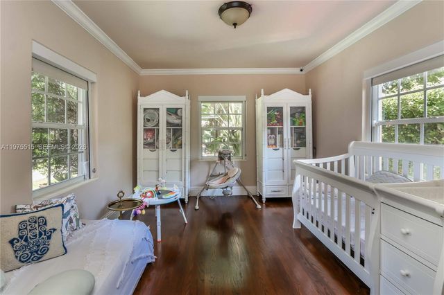 1260 La Mancha Ave, Coral Gables, FL 33134