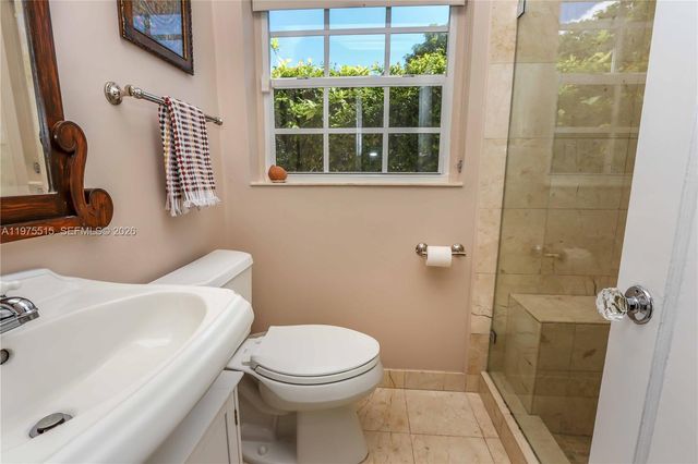 1260 La Mancha Ave, Coral Gables, FL 33134