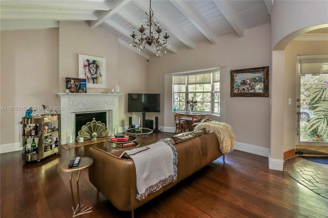 1260 La Mancha Ave, Coral Gables, FL 33134