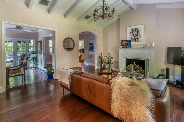 1260 La Mancha Ave, Coral Gables, FL 33134