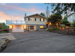 2408 N GREELEY Dr, Kelso, WA 98626