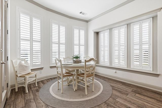 11713 Slumber Falls Drive, Flower Mound, TX 76226