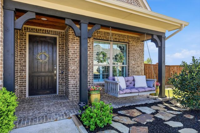 11713 Slumber Falls Drive, Flower Mound, TX 76226