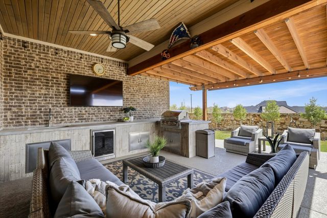 11713 Slumber Falls Drive, Flower Mound, TX 76226