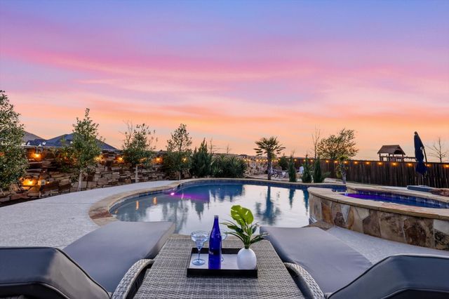 11713 Slumber Falls Drive, Flower Mound, TX 76226