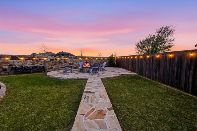 11713 Slumber Falls Drive, Flower Mound, TX 76226