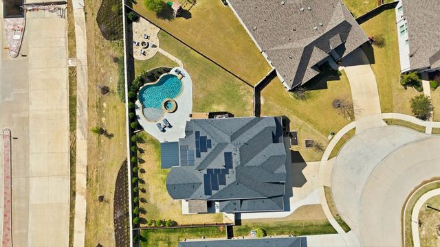 11713 Slumber Falls Drive, Flower Mound, TX 76226