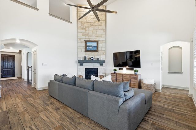 11713 Slumber Falls Drive, Flower Mound, TX 76226