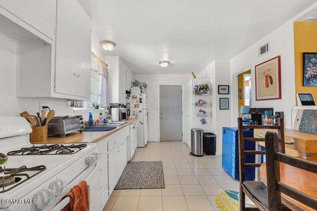 1735 Spence Street, Simi Valley, CA 93065