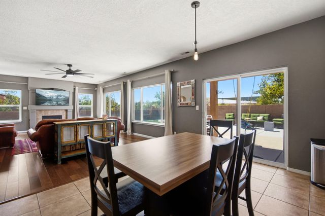 2439 Camino Catalonia SE, Rio Rancho, NM 87124