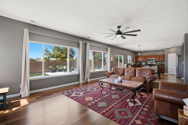 2439 Camino Catalonia SE, Rio Rancho, NM 87124